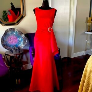 Gorgeous Red Eliza J Gown Sz4 new!